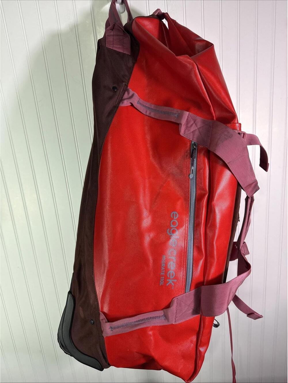 Eagle Creek Migrate 110L Tuckable Backpack Straps Wheeled Duffel Bag Red - Picture 2 of 8